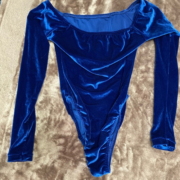 Blue velvet bartender outfit - Picture 1 of 1
